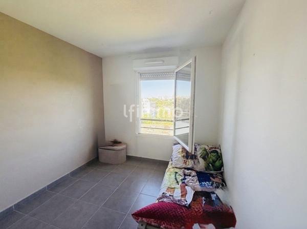 Marseille 12ème / Appartement Terrasse Stationnement privatif