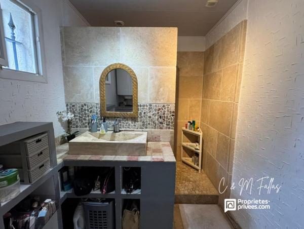 Maison 3 chambres de plain-pied avec jardin - Sorgues