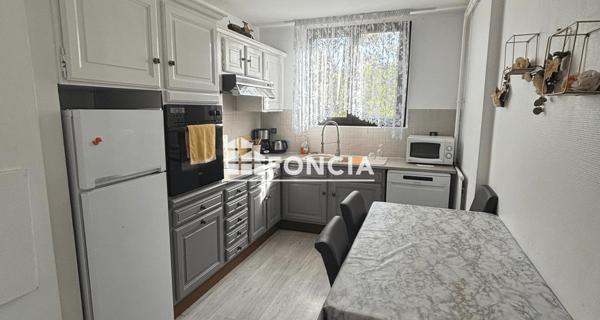 À vendre Appartement 4 pièces 81.2 m² - Evry 91000