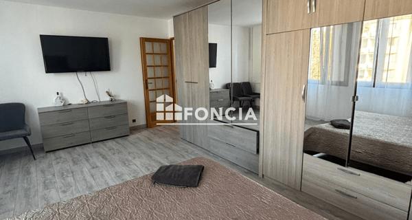 À vendre Appartement 4 pièces 81.2 m² - Evry 91000