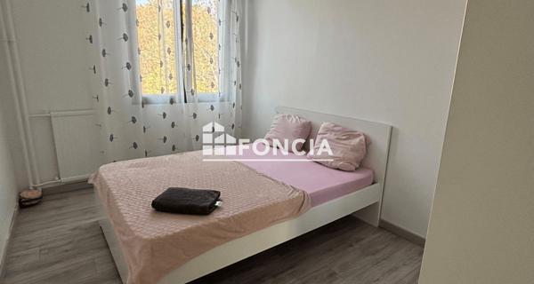 À vendre Appartement 4 pièces 81.2 m² - Evry 91000