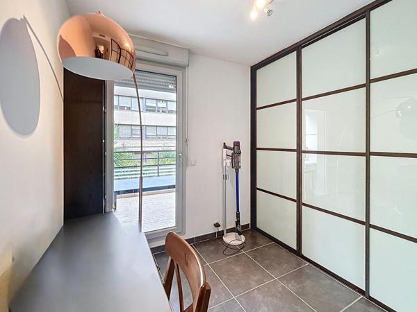 Marseille 8ème Perier -type 3 - terrasse de 28m2-