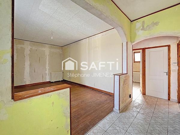 Maison de 67m² à rénover sur beau terrain de 1050 m²