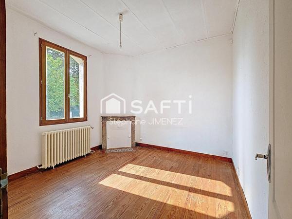 Maison de 67m² à rénover sur beau terrain de 1050 m²