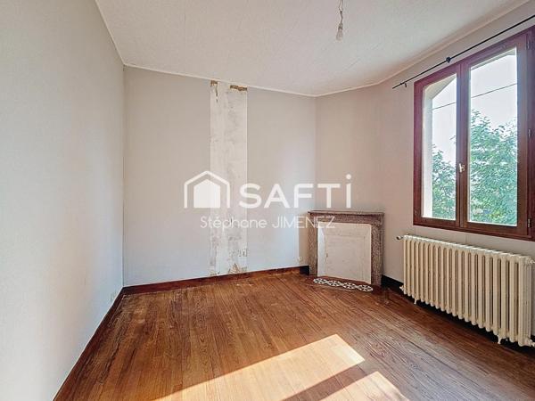 Maison de 67m² à rénover sur beau terrain de 1050 m²