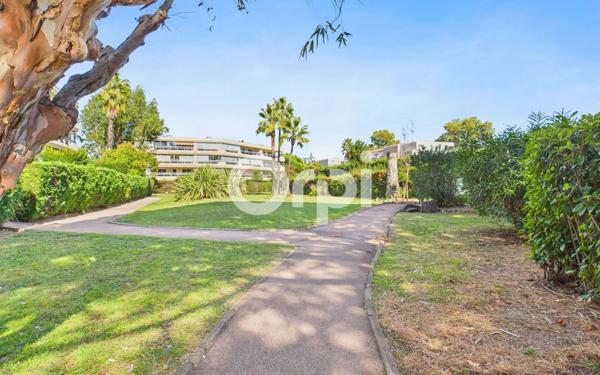 Appartement à vendre    2 pièces • 46,73 m2 Mandelieu-la-Napoule