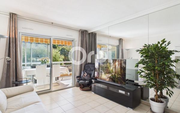 Appartement à vendre    2 pièces • 46,73 m2 Mandelieu-la-Napoule