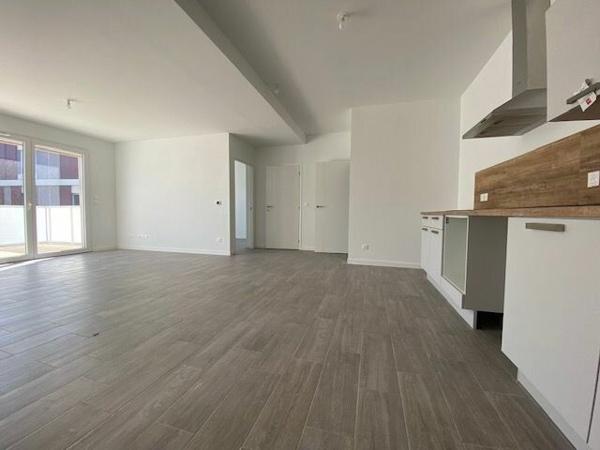 Appartement à vendre  4 pièces •  Monteux