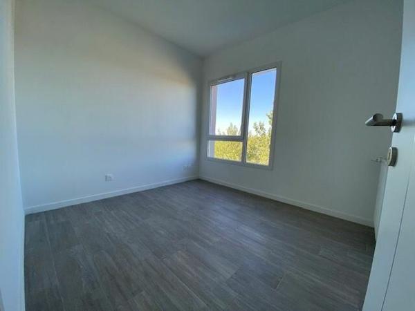 Appartement à vendre  4 pièces •  Monteux