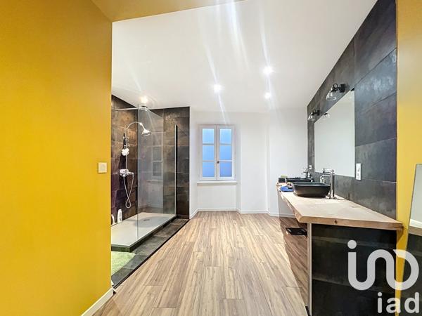 Maison de ville 5 pièces de 131 m² à Le Puy-en-Velay (43000)