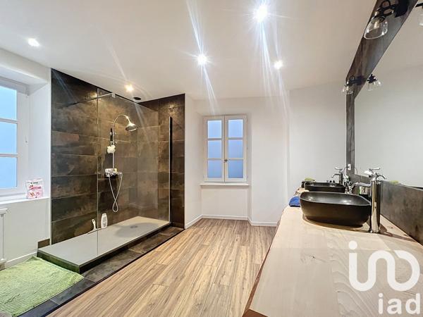 Maison de ville 5 pièces de 131 m² à Le Puy-en-Velay (43000)