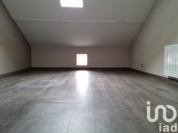 Maison de village 5 pièces de 152 m² à Blanzay (86400)