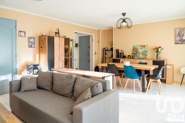 Appartement 4 pièces de 88 m² à Six-Fours-les-Plages (83140)
