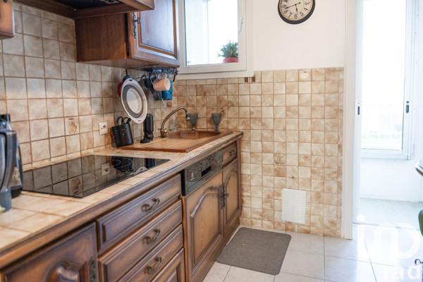 Appartement 4 pièces de 88 m² à Six-Fours-les-Plages (83140)