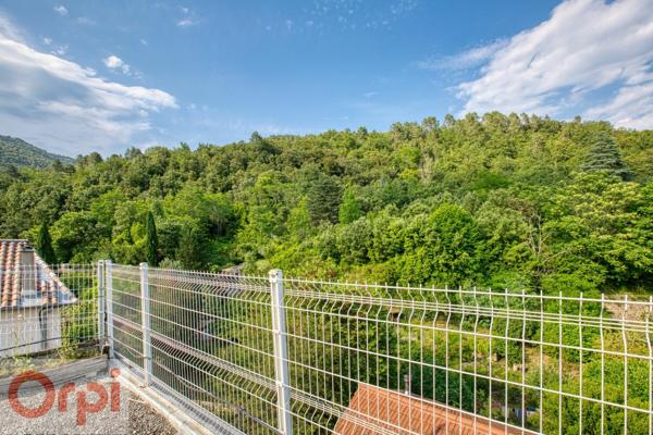 Maison à vendre    6 pièces •  Saint-Fortunat-sur-Eyrieux