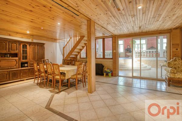 Maison à vendre    6 pièces •  Saint-Fortunat-sur-Eyrieux