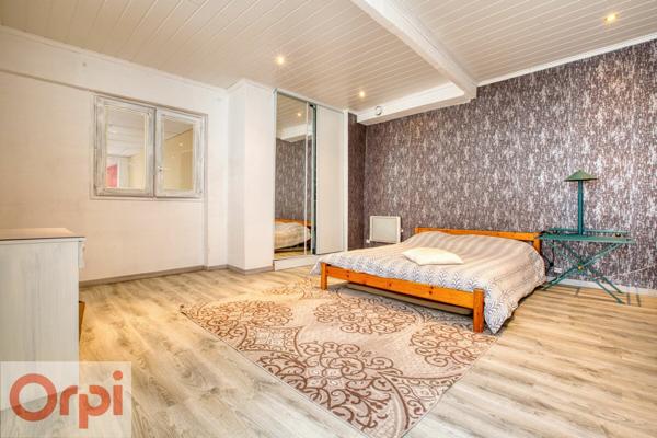 Maison à vendre    6 pièces •  Saint-Fortunat-sur-Eyrieux