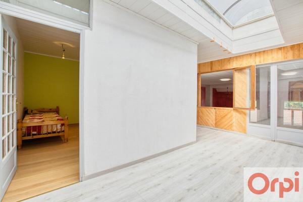 Maison à vendre    6 pièces •  Saint-Fortunat-sur-Eyrieux