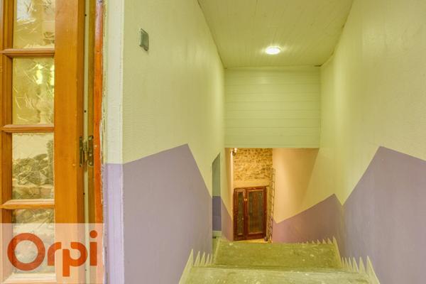 Maison à vendre    6 pièces •  Saint-Fortunat-sur-Eyrieux