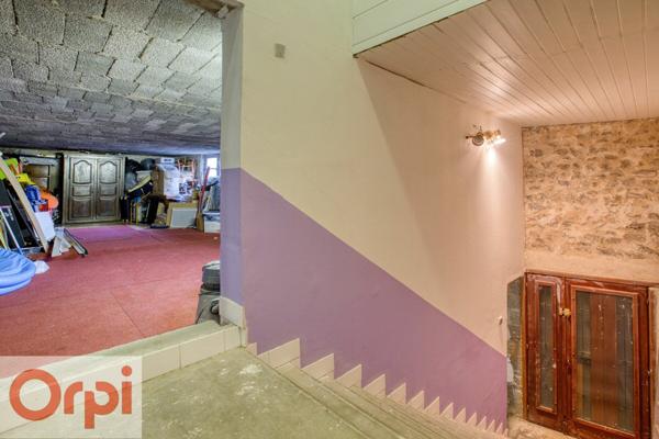 Maison à vendre    6 pièces •  Saint-Fortunat-sur-Eyrieux