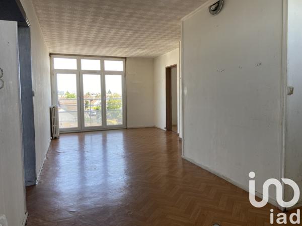Appartement 4 pièces de 65 m² à Saint-Jean-de-la-Ruelle (45140)