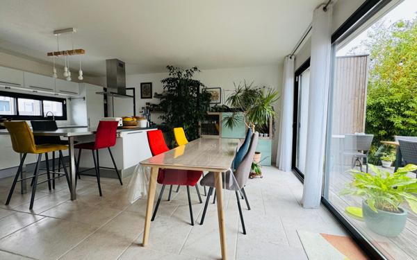 Maison à vendre    4 pièces •  La Rochelle