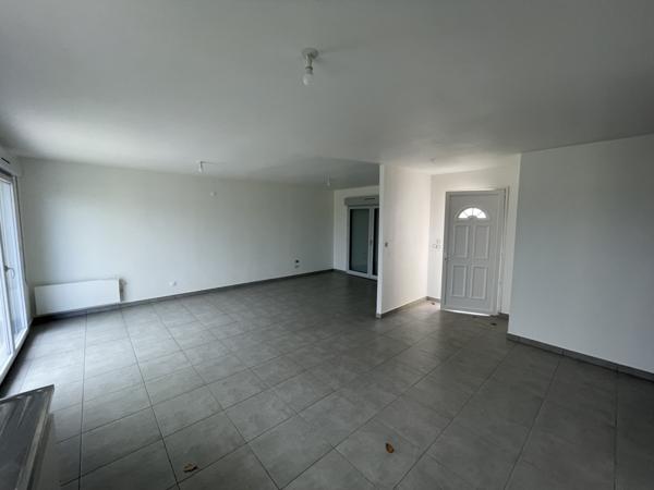 Maison T5 (2024), sur 900 m² de parcelle - Lamasquere (31600)