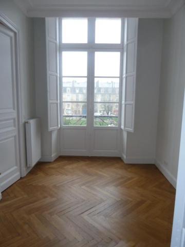 APPARTEMENT T4 PLACE GAMBETTA Bordeaux (33000)