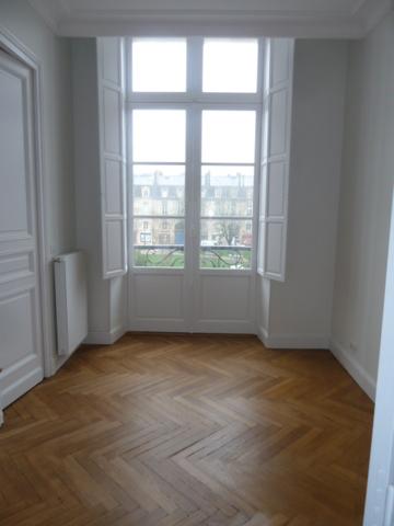 APPARTEMENT T4 PLACE GAMBETTA Bordeaux (33000)