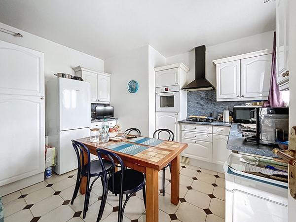 Maison à vendre à Bordeaux Caudéran - 9 pièces avec fort potentiel