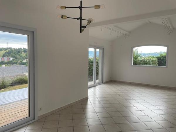 Saint-Étienne (42000) Maison de 149m2 T6 a louer secteur Golf