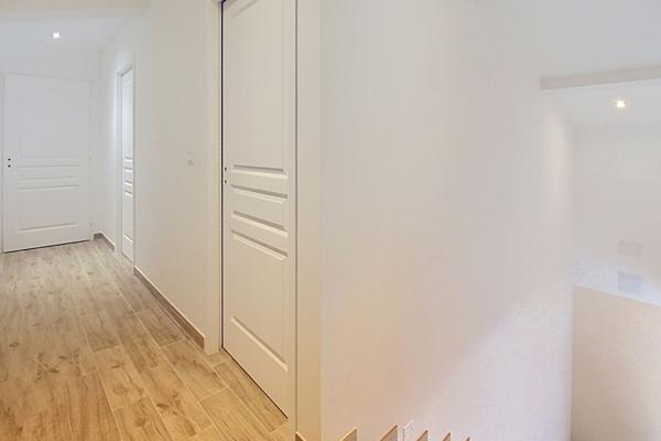A VENDRE à VIDAUBAN ? Maison récente, 6 chambres, au calme - Garage