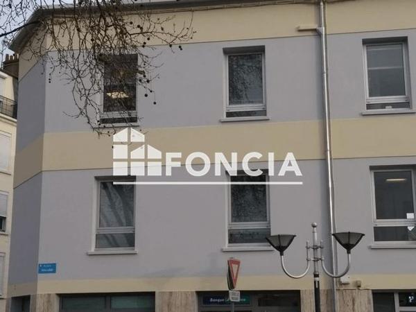 Location Local commercial 5 pièces 106.1 m² - 1-3 PLACE GALLIENI Melun 77000