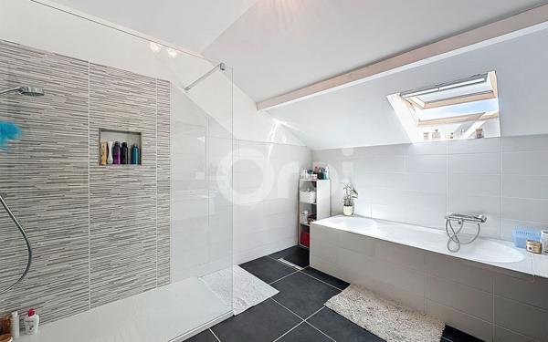 Maison à vendre    5 pièces • 125 m2 Loisin