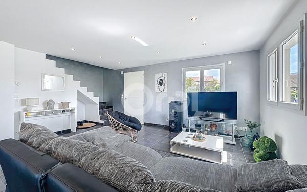 Maison à vendre    5 pièces • 125 m2 Loisin
