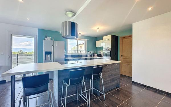Maison à vendre    5 pièces • 125 m2 Loisin