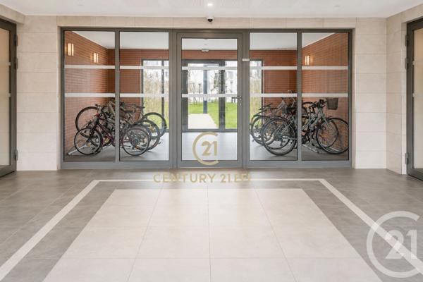Appartement F4 à vendre  4 pièces - 80,86 m 2   NEUILLY SUR MARNE  - 93