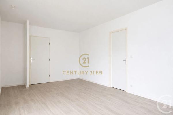 Appartement F4 à vendre  4 pièces - 80,86 m 2   NEUILLY SUR MARNE  - 93