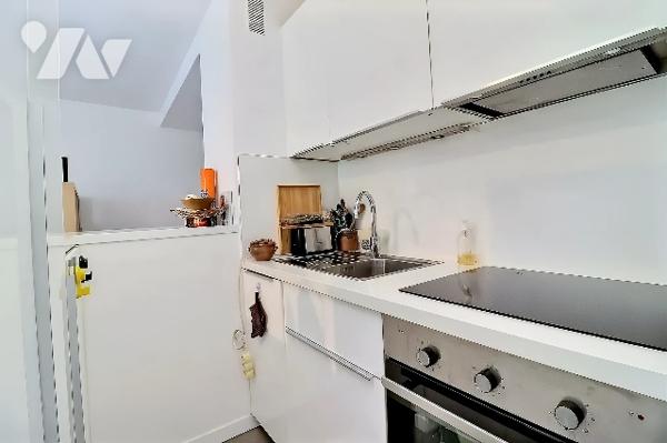 Paris 6ᵉ – Rue Notre-Dame des Champs – Grand studio rénové sur cour au calme avec ascenseur