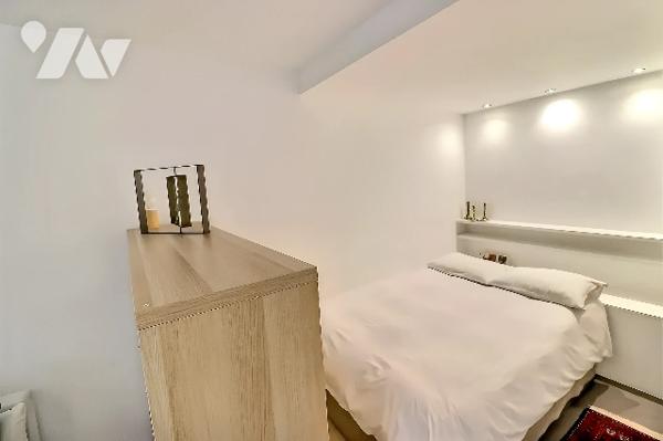 Paris 6ᵉ – Rue Notre-Dame des Champs – Grand studio rénové sur cour au calme avec ascenseur