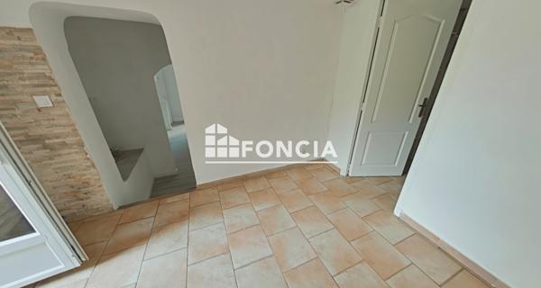 Location Appartement 2 pièces 58.9 m² - Le Castellet 83330