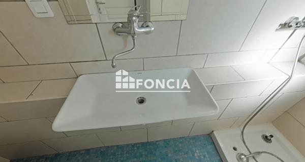 Location Appartement 2 pièces 58.9 m² - Le Castellet 83330