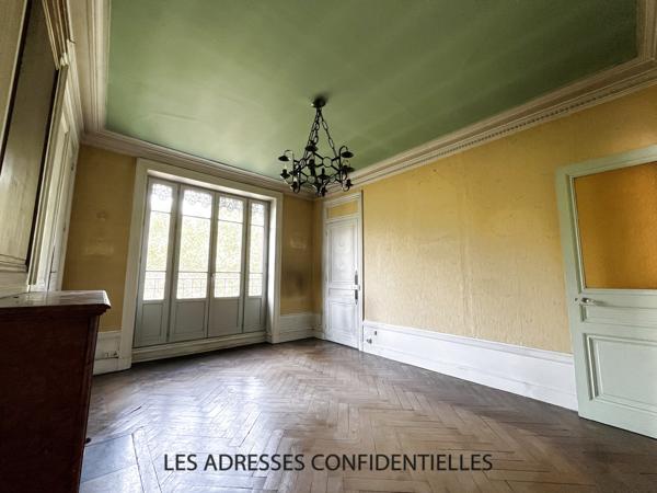 Lyon 6ème - Bel appartement à rénover de 87.35 m² avec balcon