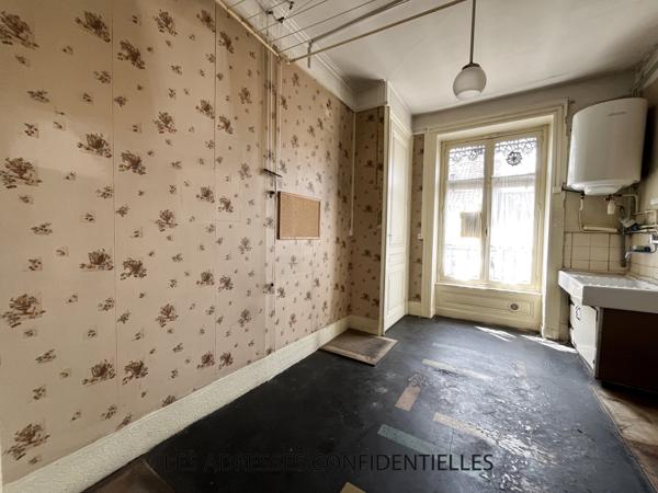 Lyon 6ème - Bel appartement à rénover de 87.35 m² avec balcon