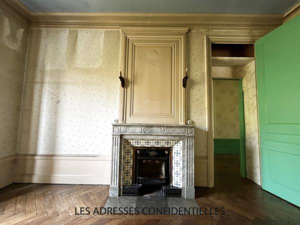 Lyon 6ème - Bel appartement à rénover de 87.35 m² avec balcon