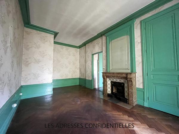 Lyon 6ème - Bel appartement à rénover de 87.35 m² avec balcon