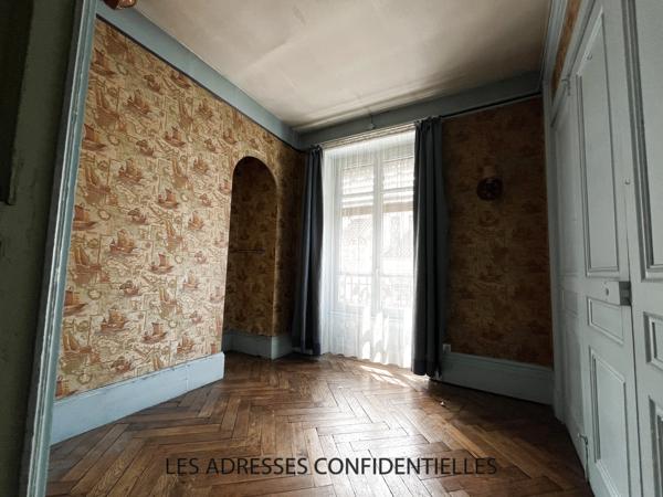 Lyon 6ème - Bel appartement à rénover de 87.35 m² avec balcon