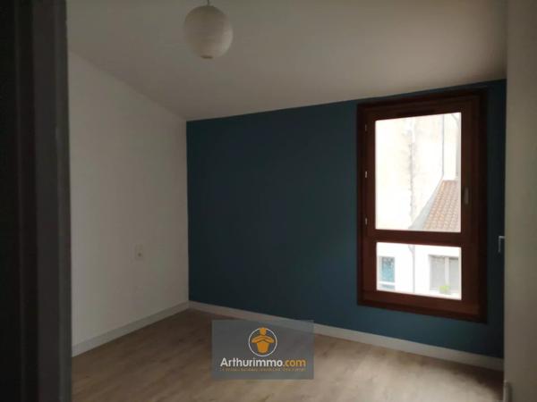 Location                                                      Maison
                        
                     4 pièces                      77 m2                     à Luçon