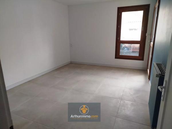 Location                                                      Maison
                        
                     4 pièces                      77 m2                     à Luçon