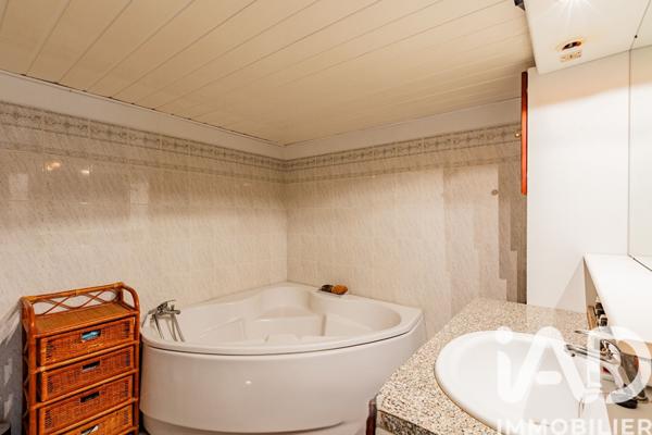 Appartement à vendre 4 pièces 190 m² Clermont-l'Hérault